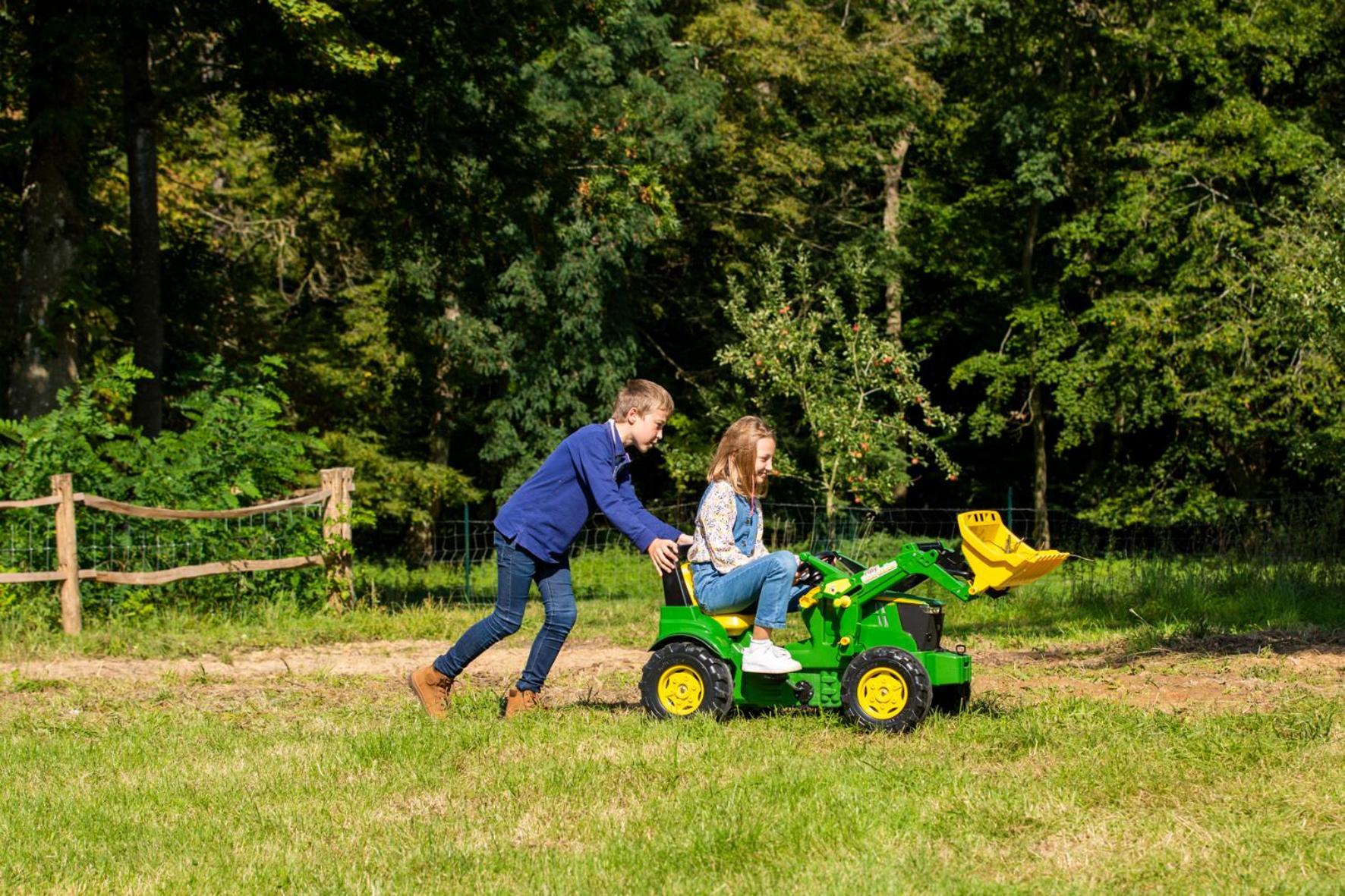 Aux Bois Dorés de la Ferme de sorval, animaux de la ferme, fitness Selvigny Extérieur photo